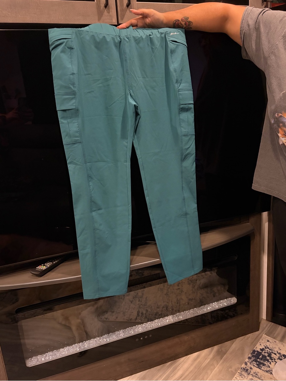 Eddie Bauer Teal Stretch Cargo Pants for Women